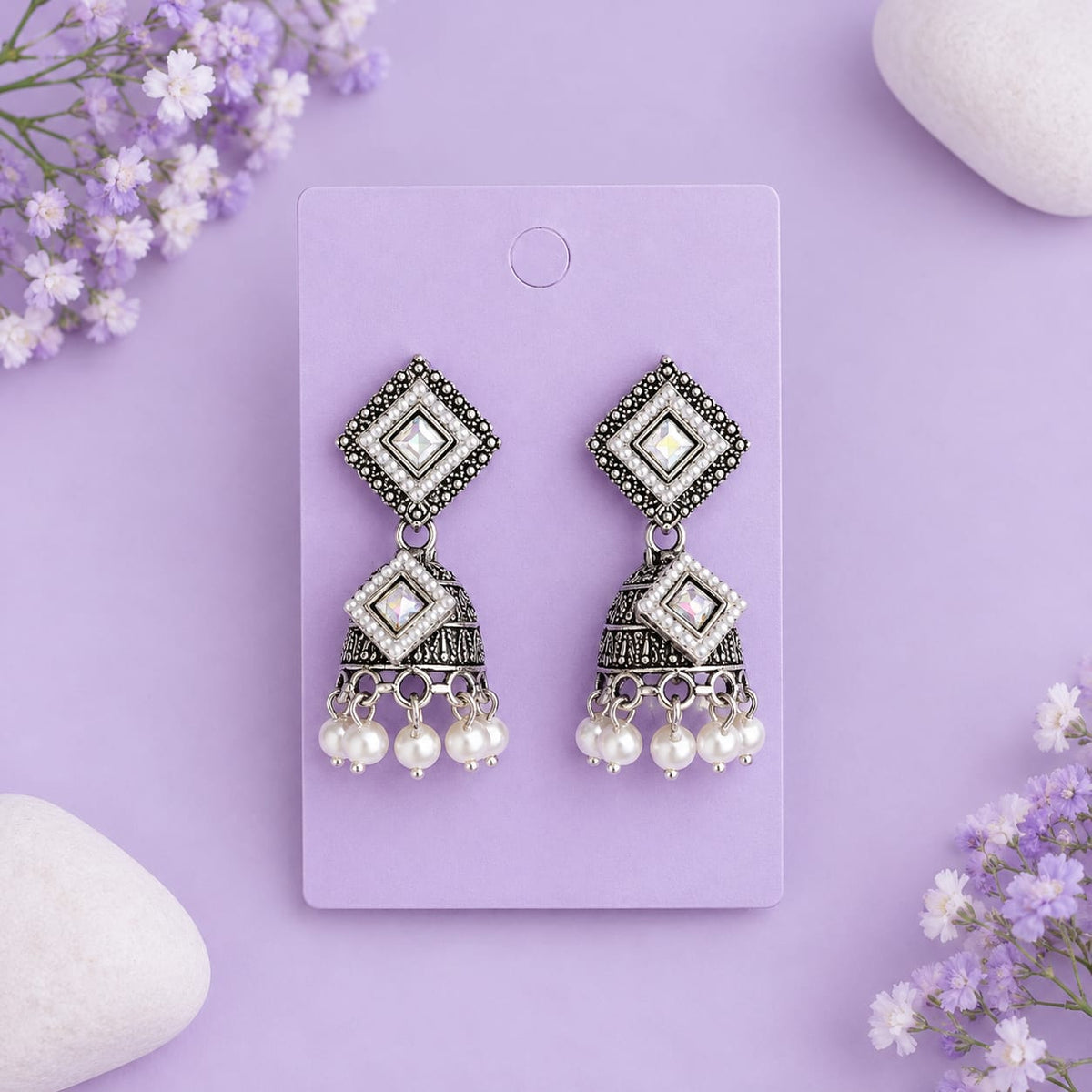 Set of 8 Heritage Earring Box with free Personalised card and Chocolate